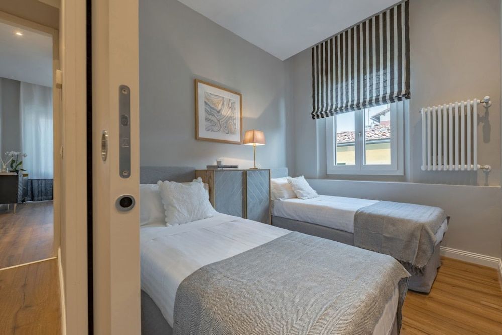 undefined Flamingo Luxury Apartment 4