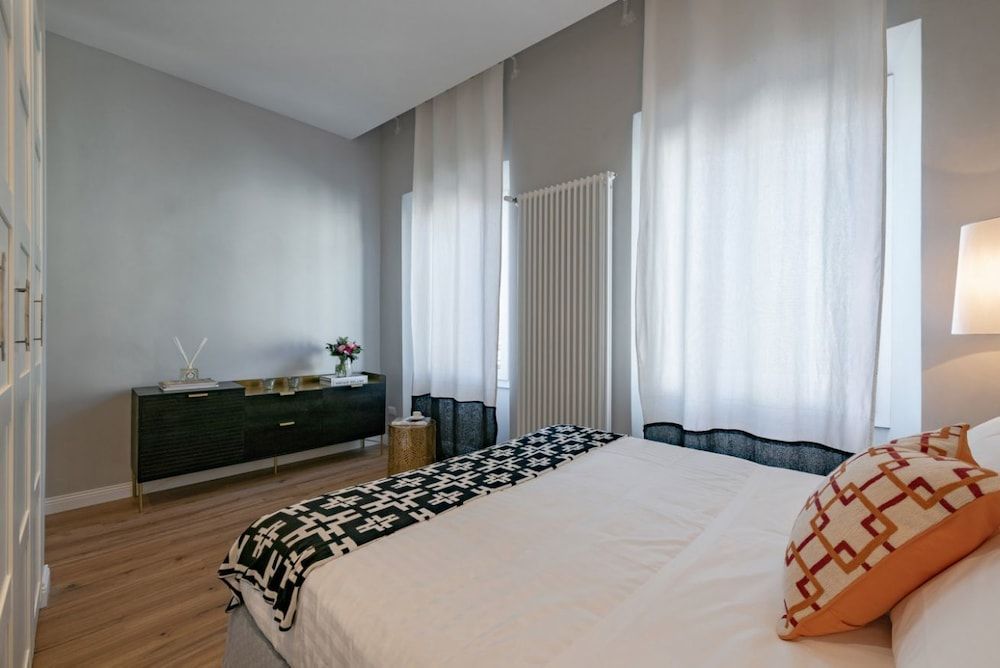 undefined Flamingo Luxury Apartment 6