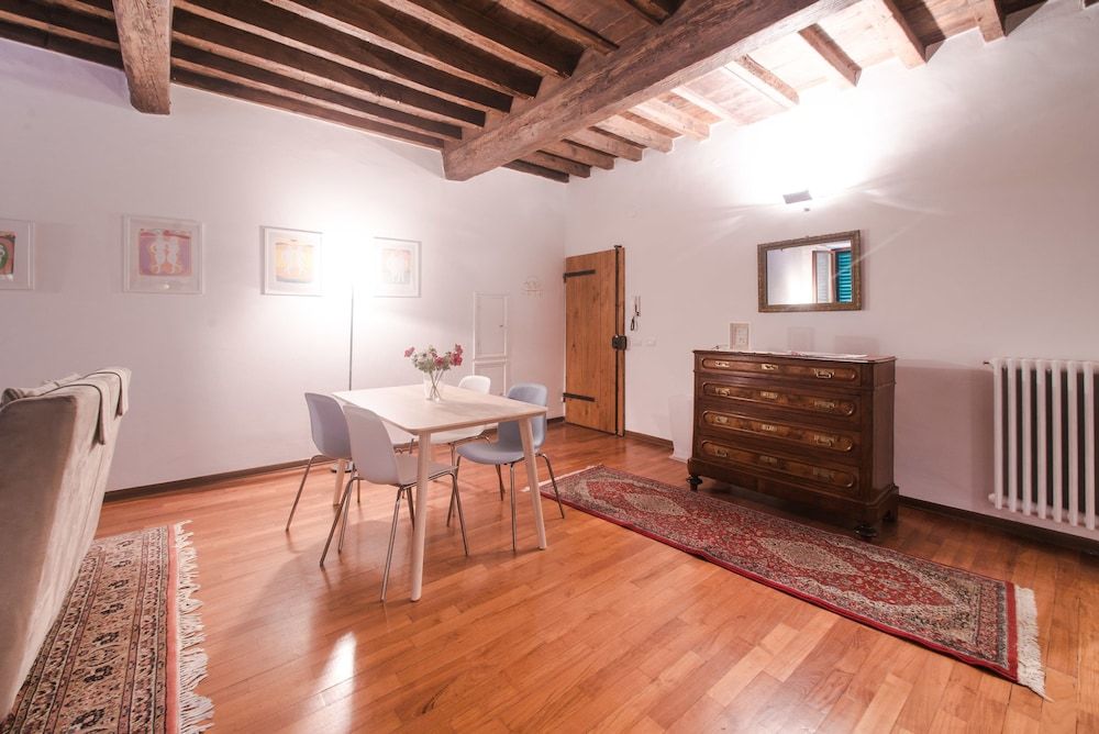 undefined Well-Kept Apartment Short Walk to The Duomo 7