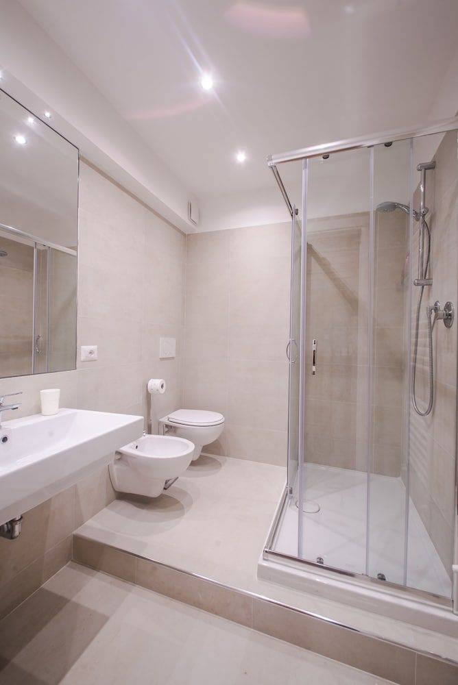 undefined Well-Kept Apartment Short Walk to The Duomo 4