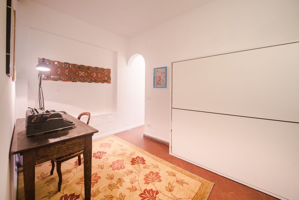 Well-Kept Apartment Short Walk to The Duomo Apartment, 1 Bedroom 14