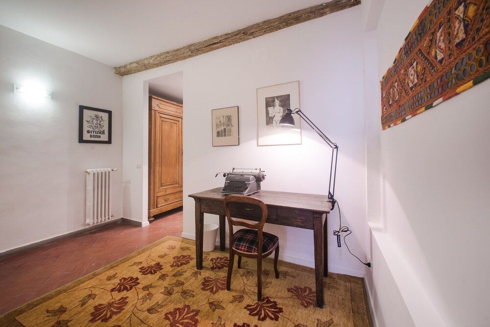 Well-Kept Apartment Short Walk to The Duomo Apartment, 1 Bedroom 12