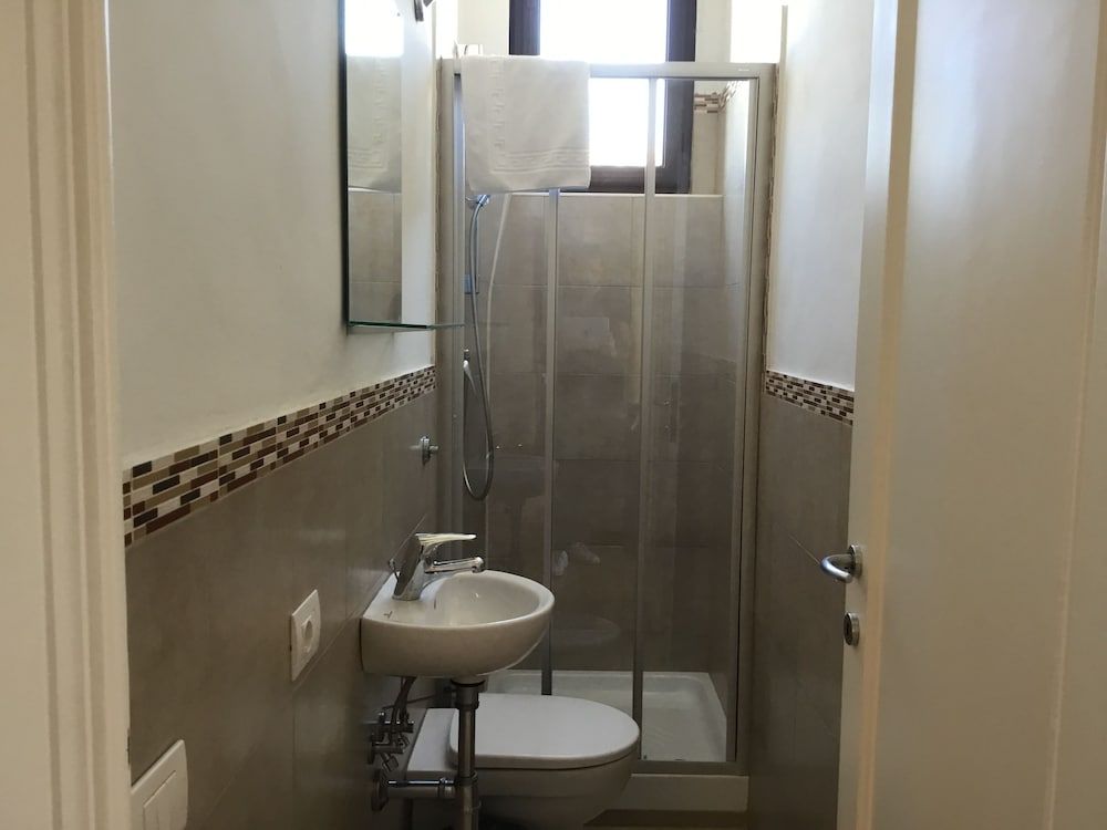 Fortezza Fourth Floor - 6 pax Apartment, 3 Bedrooms, 2 Bathrooms 16