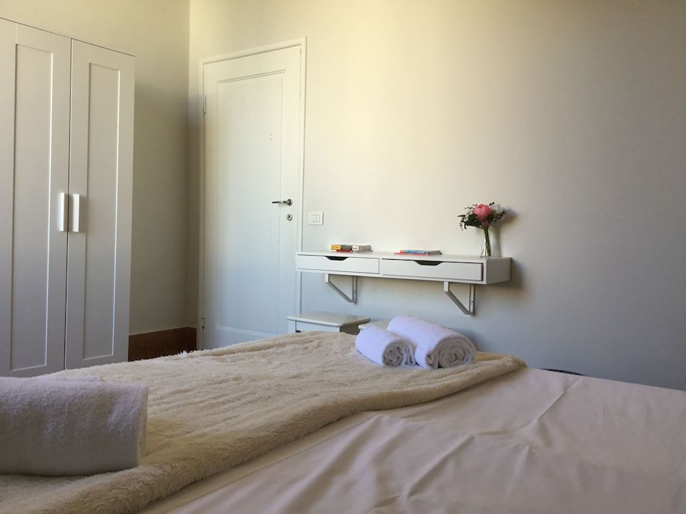 Fortezza Fourth Floor - 6 pax Apartment, 3 Bedrooms, 2 Bathrooms 4