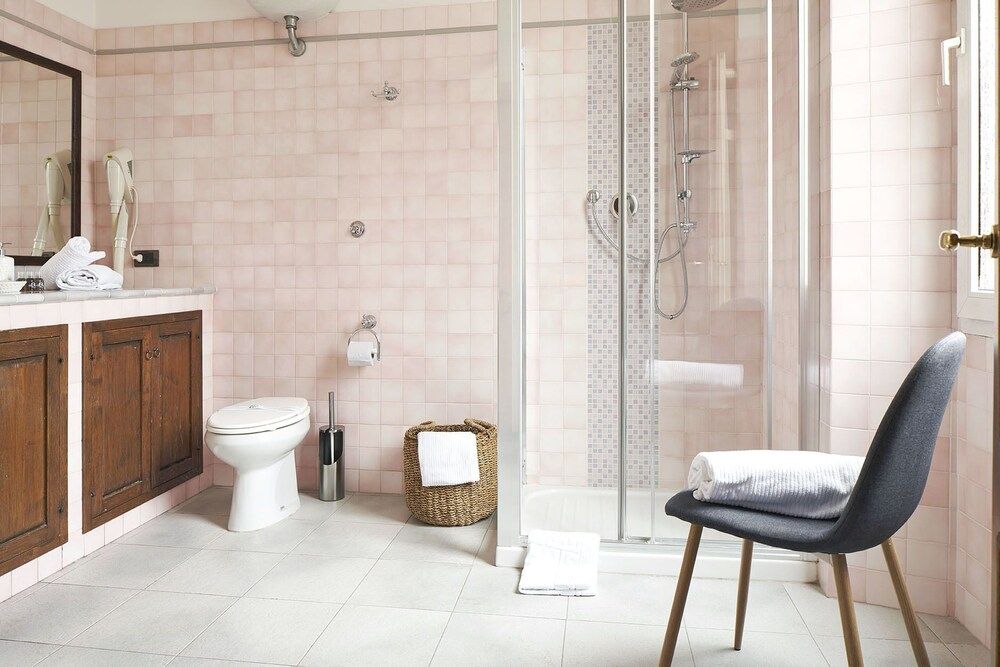 A Few Steps to The Duomo Majestic 5BD Apt Apartment, 5 Bedrooms 19