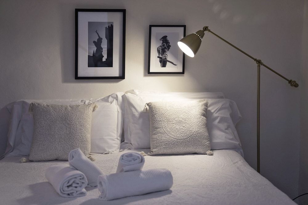 undefined Palace with balcony View to Pitti Palace and the Duomo 3