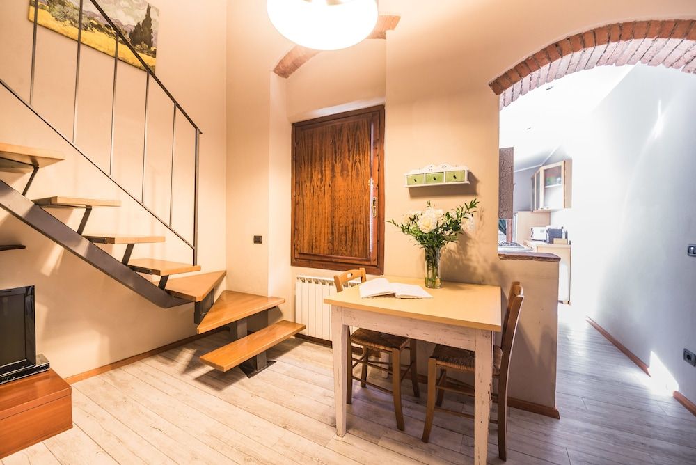 undefined A Few Steps to The Duomo Elegant 2BD Apt 4