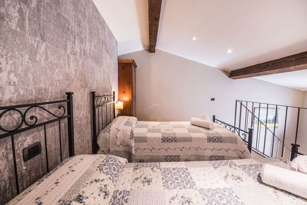 undefined A Few Steps to The Duomo Elegant 2BD Apt 7