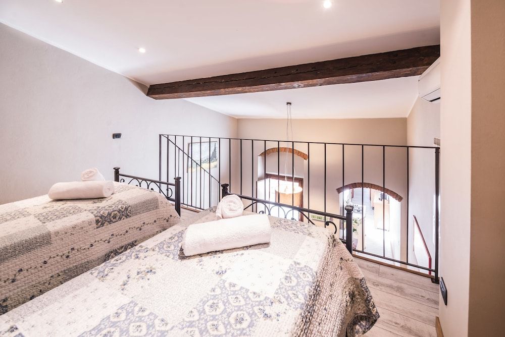 A Few Steps to The Duomo Elegant 2BD Apt Apartment, 2 Bedrooms 7