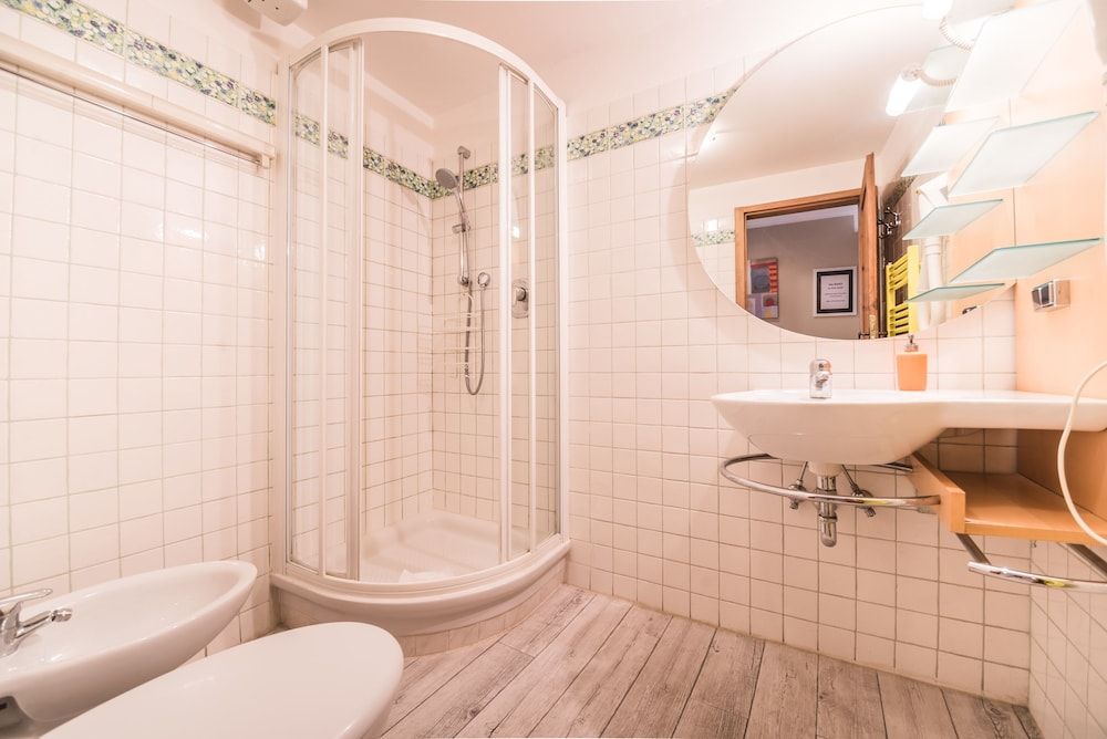 A Few Steps to The Duomo Elegant 2BD Apt Apartment, 2 Bedrooms 12