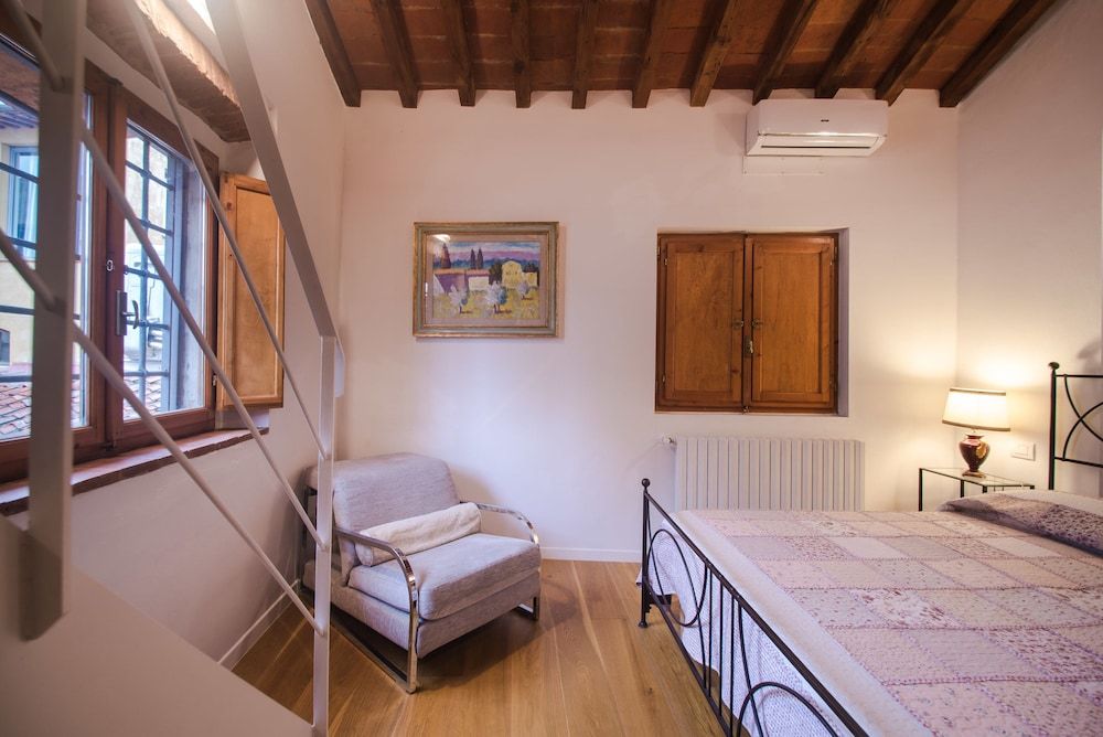 Central Location in Florence Inviting 3BD Apt Apartment, 3 Bedrooms 15