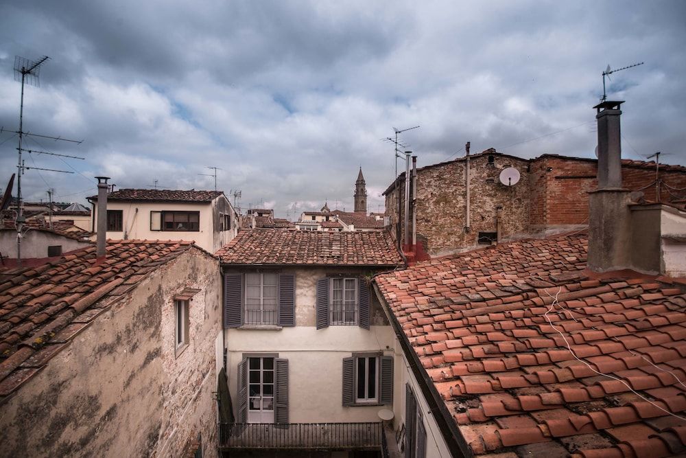 undefined View to the Duomo Just Infront of Pitti Palace 10