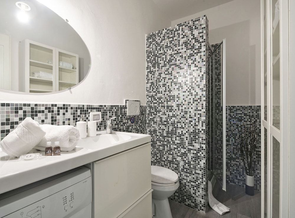 undefined A Few Steps to The Duomo Comfortable 1BD Apt 6