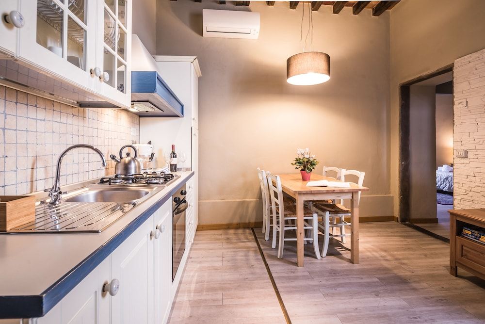 A Few Steps to The Duomo Enchanting 2BD Apt Apartment, 2 Bedrooms 13