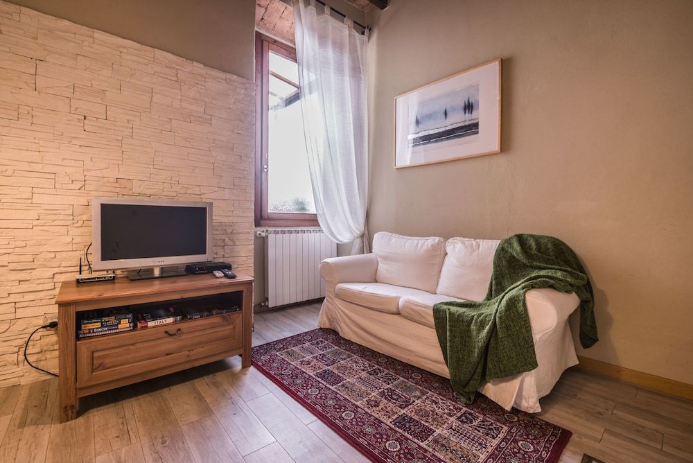 A Few Steps to The Duomo Enchanting 2BD Apt Apartment, 2 Bedrooms 16