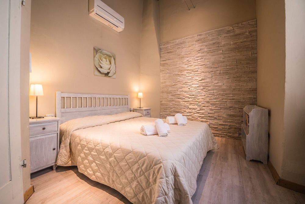 undefined A Few Steps to The Duomo Enchanting 2BD Apt 9