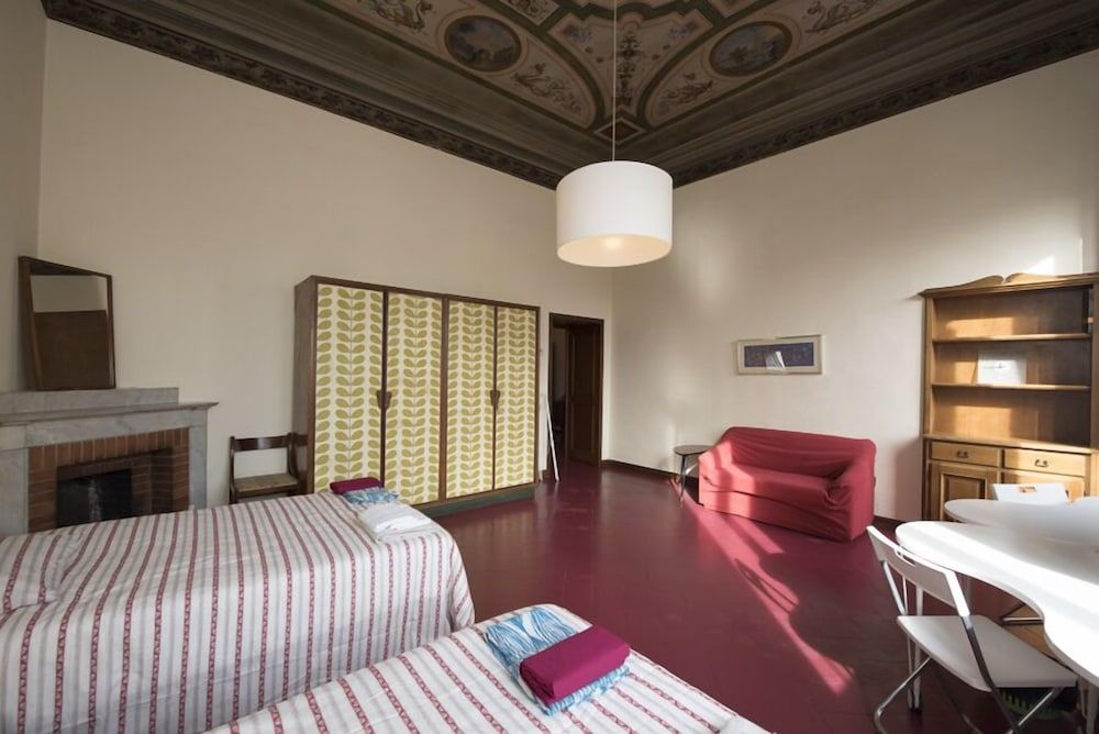 undefined Fiesolana 4