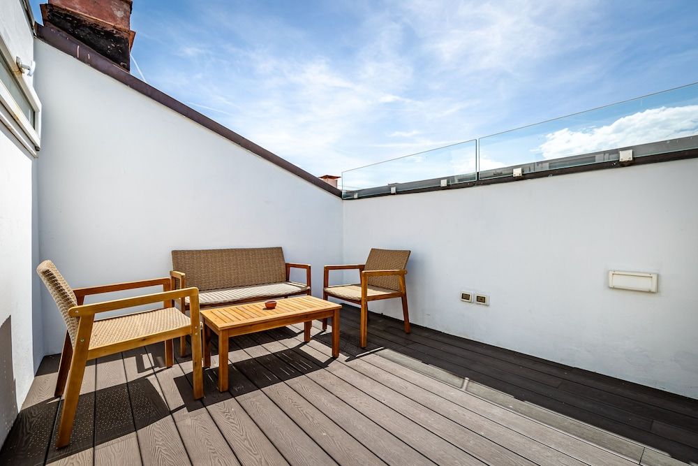 Flospirit - Magnifico Apartment, 3 Bedrooms, City View 19