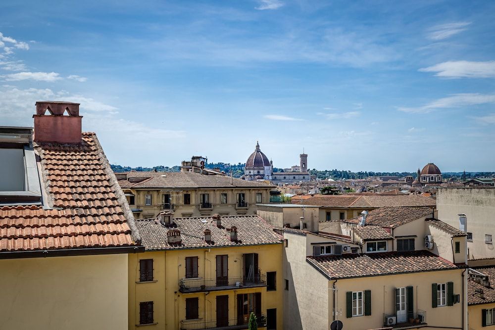 Flospirit - Magnifico Apartment, 3 Bedrooms, City View 20