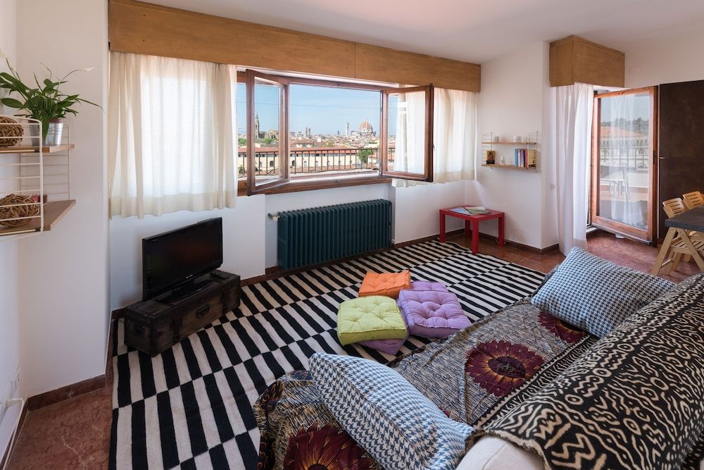 Flospirit - Penthouse with City View Deluxe Apartment, 1 Bedroom, City View 2