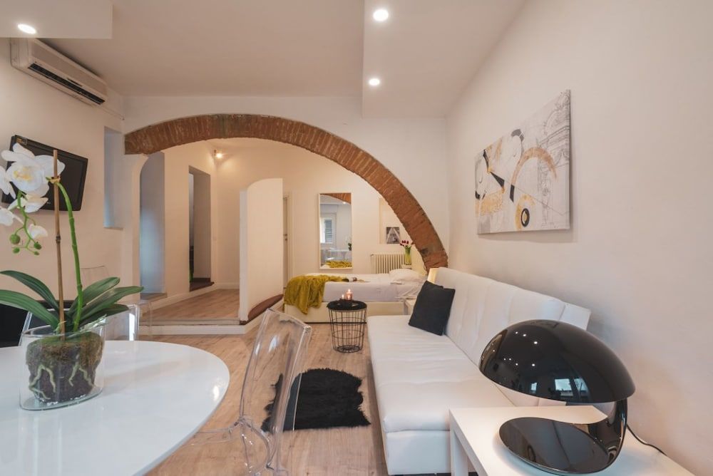 undefined Charming Fossi 9