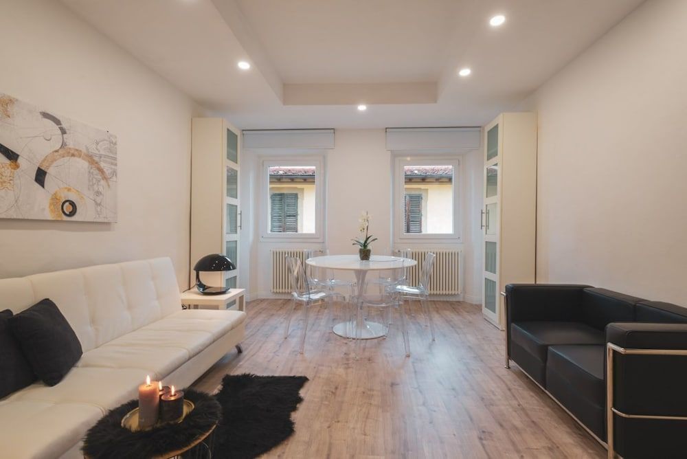 Charming Fossi Studio 12