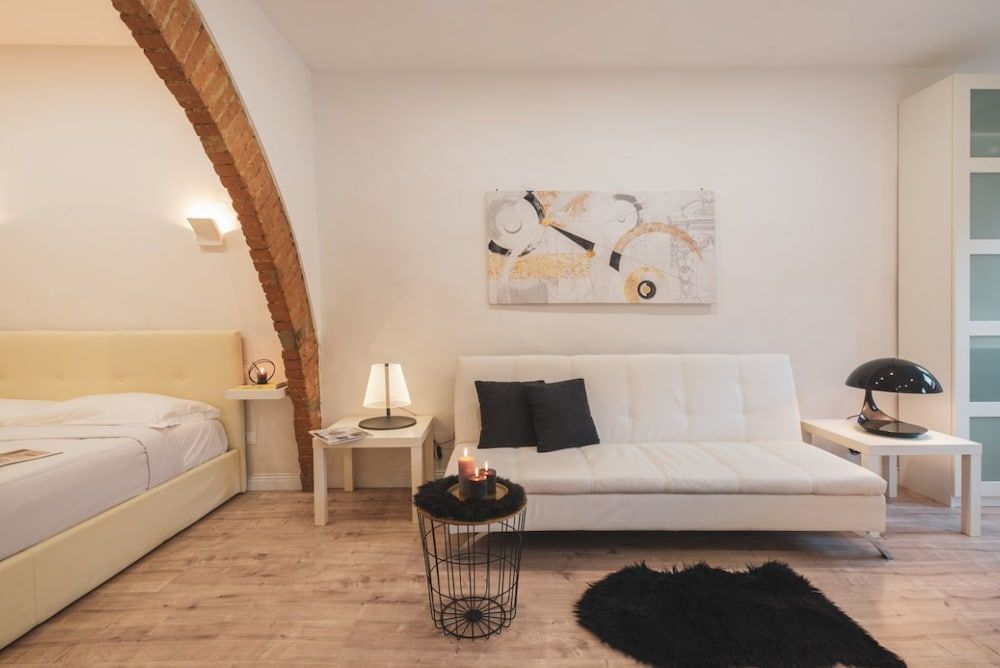 Charming Fossi Studio 11