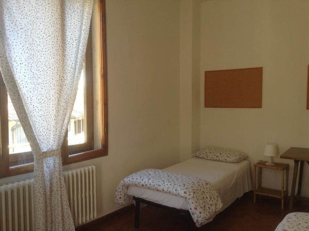 undefined Felicità 4