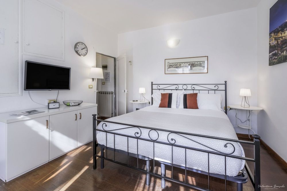 undefined Wine Apartments Florence Prugnolo 8