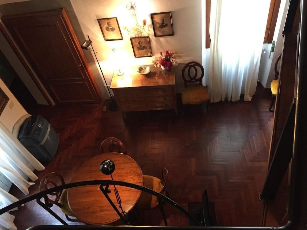 undefined Ghibellina 65 At Medici 9