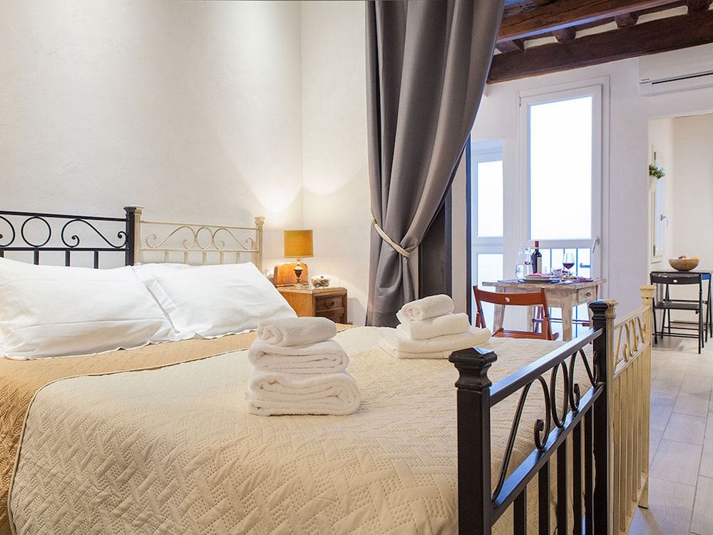 undefined Santa Croce Apartment 3
