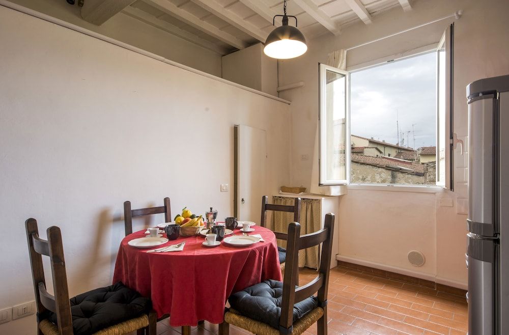 undefined Porcellana 4