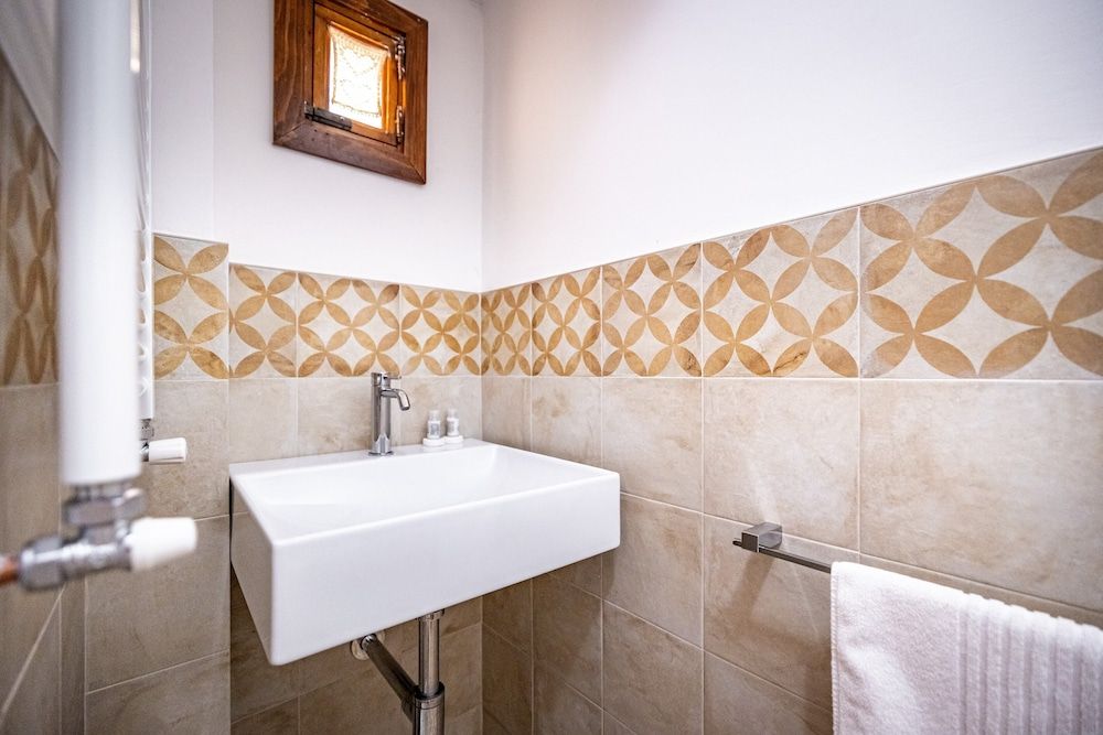 Flospirit - Viola Apartment, 2 Bedrooms, City View 24