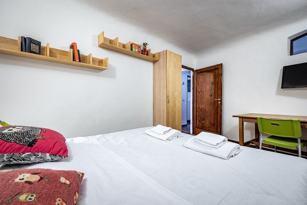 Flospirit - Viola Apartment, 2 Bedrooms, City View 12