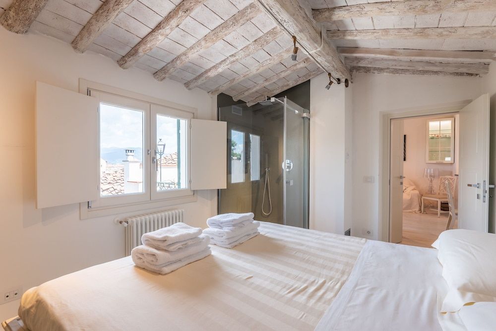 undefined Ponte Vecchio Terrace 2