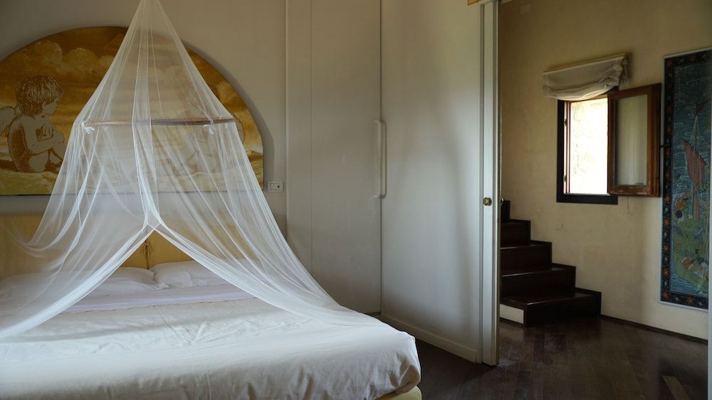 Antico Castello Marignolle Apartment, 4 Bedrooms 4