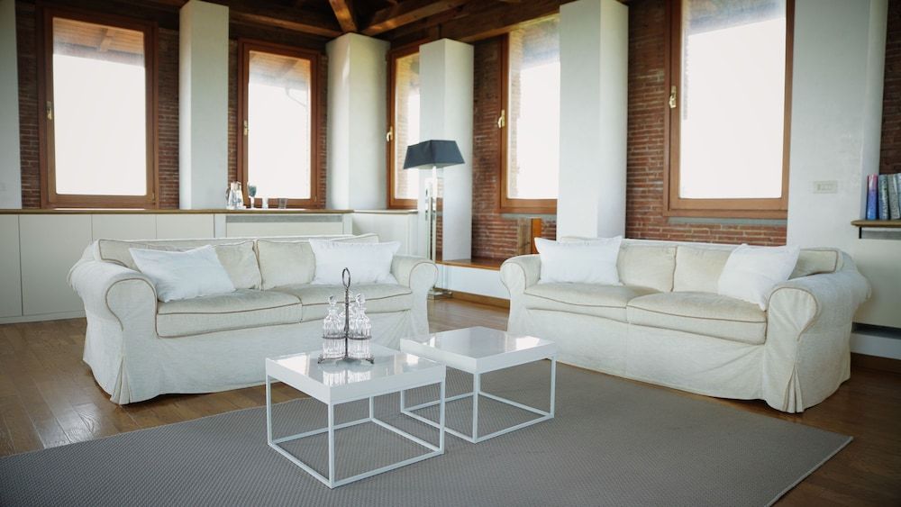 undefined Antico Castello Marignolle 10