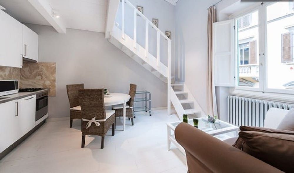 undefined Elegante Appartamento a Firenze 3