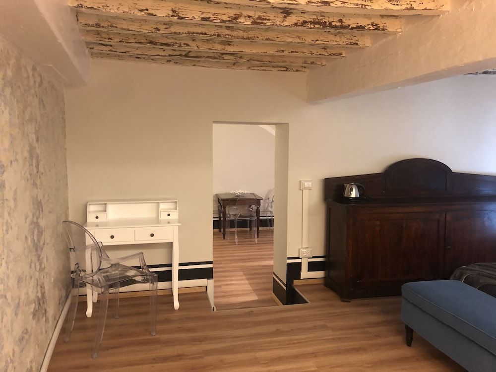 undefined Vecchietti Mezzanino 5