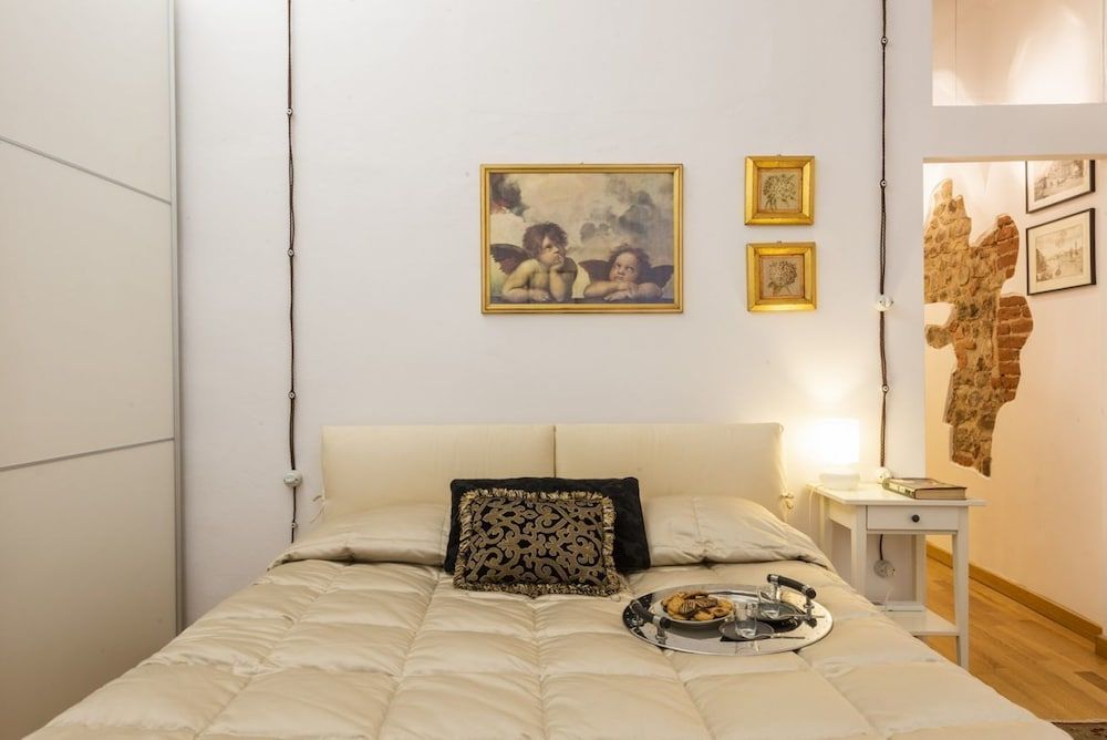 undefined Charming Santo Spirito 7