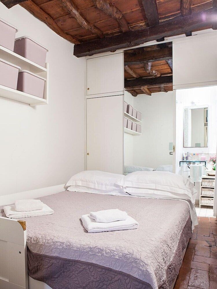 undefined San Lorenzo Apartment 6