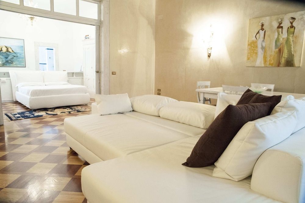 undefined Luxury Flat in Florence Centre 7