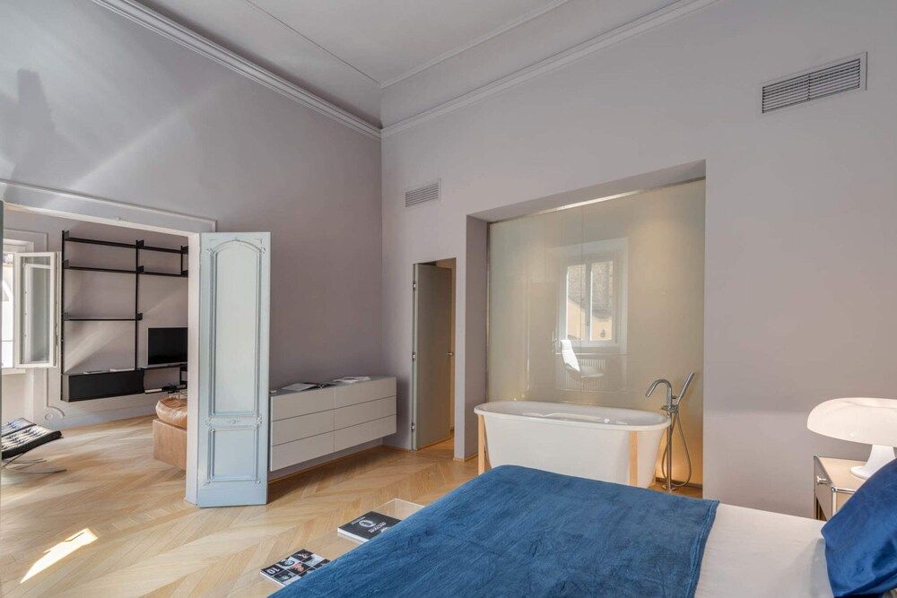 undefined Santa Croce Deluxe 2 Bedroom Apartment 10