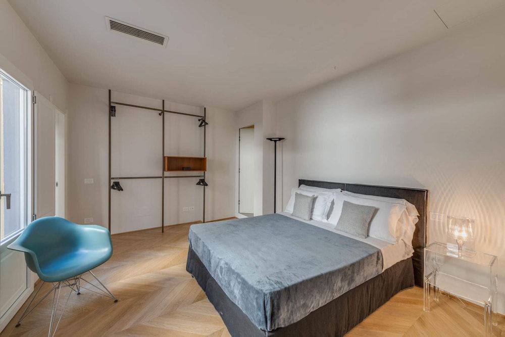 undefined Santa Croce Deluxe 2 Bedroom Apartment 4
