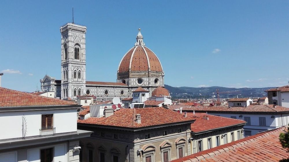 undefined Carmine Suite 9