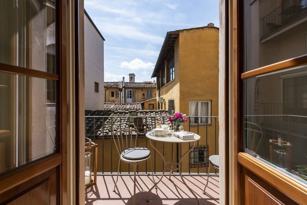 Brunelleschi Stylish Apartment, 2 Bedrooms 24