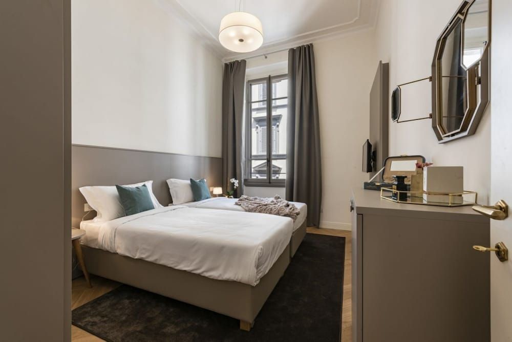 undefined Brunelleschi Stylish 5