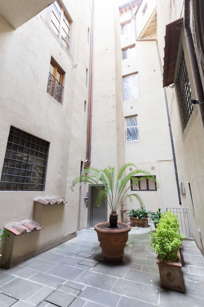 undefined Piazza Signoria Suite 2