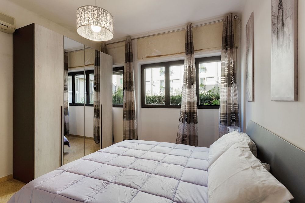 undefined Florence Ognissanti Apartment  4