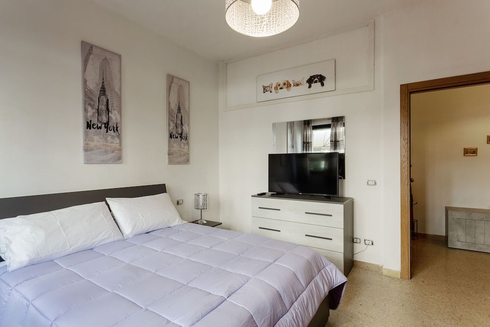 undefined Florence Ognissanti Apartment  8